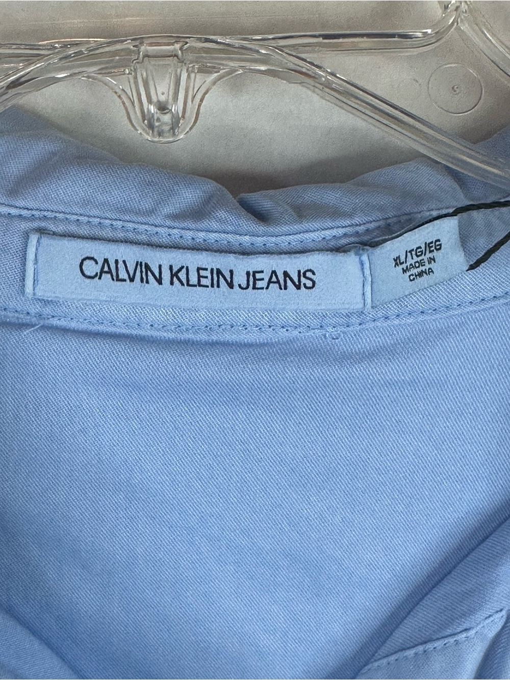 Calvin Klein Jeans Light Blue Casual Button-Down Shirt, size XL, NWT - Picture 2 of 6